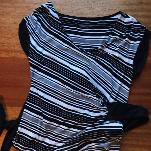 MIDI maternity dress Black and white stripes - Picture 3 of 9